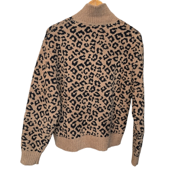 UGG Mowery Jacquard Leopard Print Cozy Knit Collared Sweater NWT Size Large - Picture 7 of 13